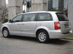 Chrysler Town & Country 2010 года